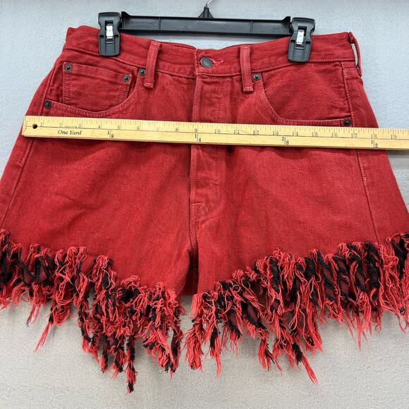 Levi's 501XX Women's Denim Shorts Size W33 Custom Cutoff Fringe Summer Must Have - Picture 11 of 14
